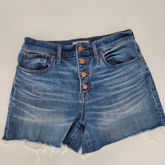 High-Rise Denim Boyshorts. Button-Through Edition - Picture 3 of 10